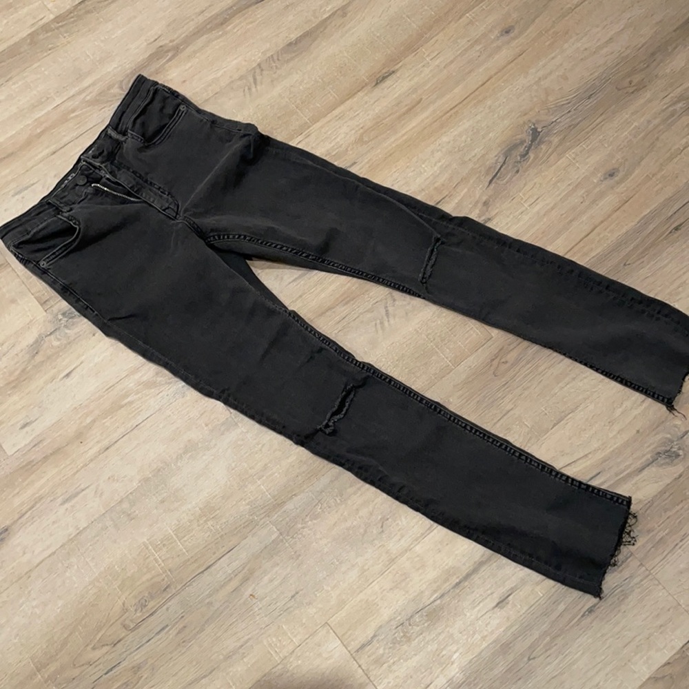 Divided H&M women’s jeans size 8 Super Stretch.